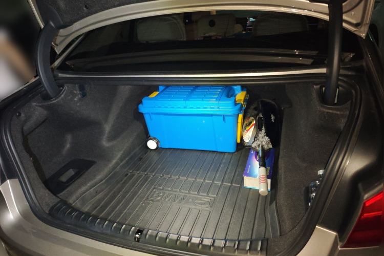 Used BMW 5 Series 2019 Facelifted 530Li Leading Edition Luxury Package Trunk