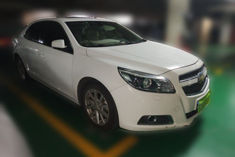Used Chevrolet Malibu 2014 2.0L Automatic Luxury Edition Front Right 45 Deg