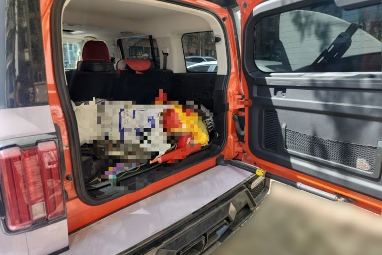 Used Tank 300 2023 City Edition 2.0T—Stylish as Ever Trunk