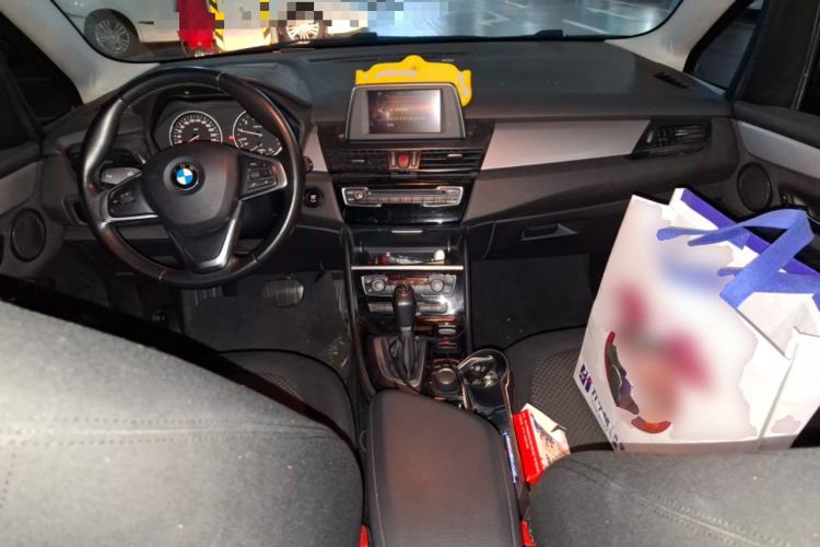 Used BMW 2 Series Gran Tourer 2015 218i Leading Model Center Console