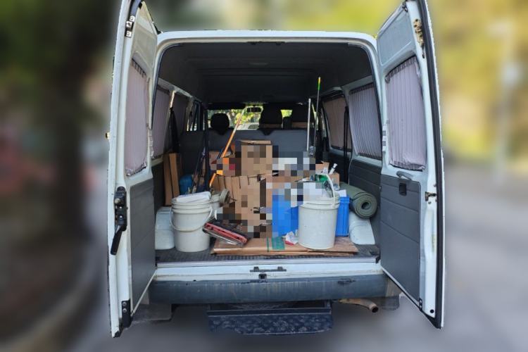 Used Ford Classic Transit 2015 2.4L Gasoline Multi-Function Vehicle Short Wheelbase 6-Seater Mid-Roof Model 4G64S4N
