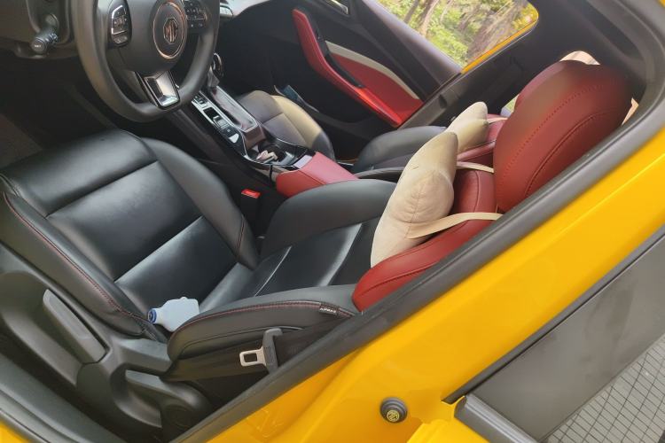 Used MG 5 2022 180 DVVT CVT Youth Luxury Edition
