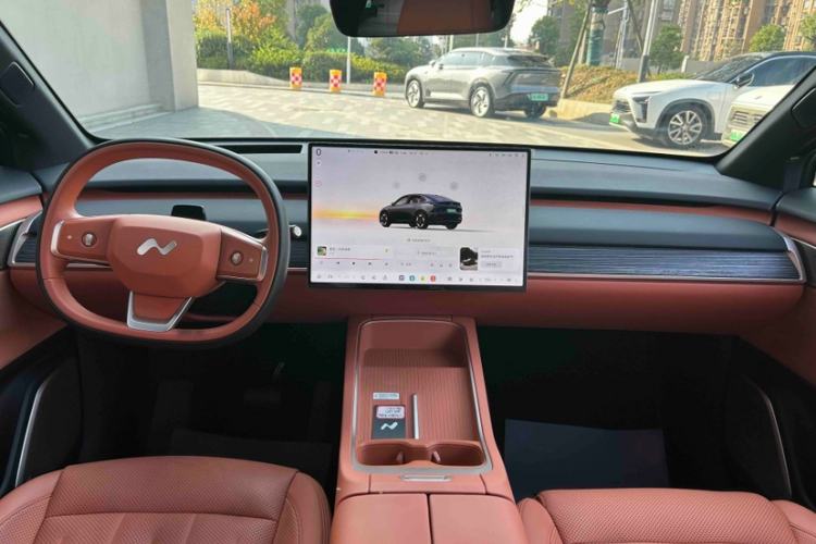 Used ONVO L60 2024 60 kWh Rear-Drive Version