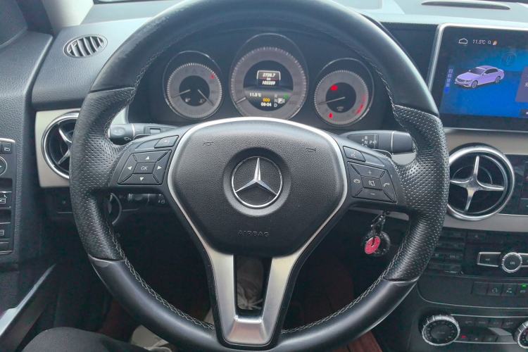 Used Mercedes-Benz GLK-Class 2014 GLK 260 4MATIC Dynamic Model
