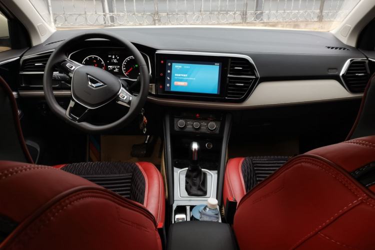 Used Jetta VS5 2024 280TSI Automatic Pioneer Edition Center Console