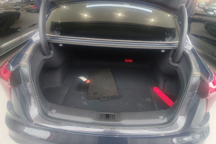 Used Hongqi H5 2024 2.0T Automatic Smart Connect Flagship Edition