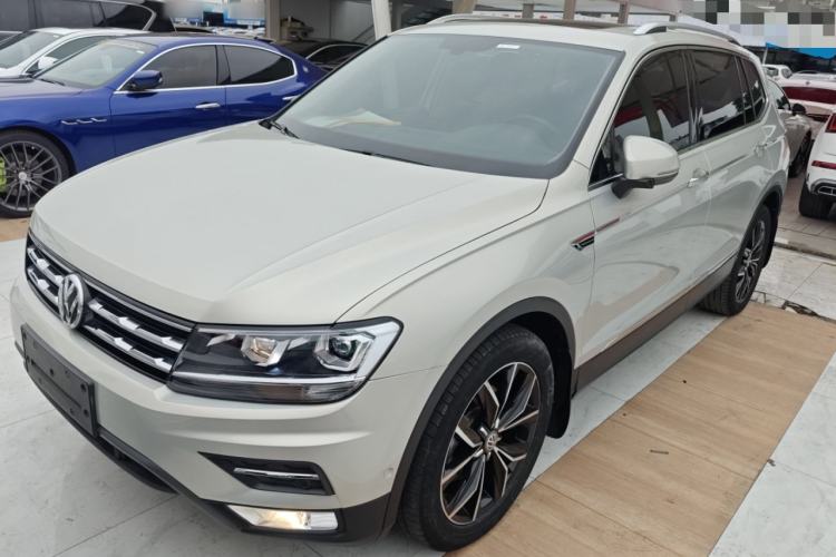 Used Volkswagen Tiguan L 2019 Revised 330TSI Automatic Two-Wheel Drive Smart & Luxury Edition China VI Standard