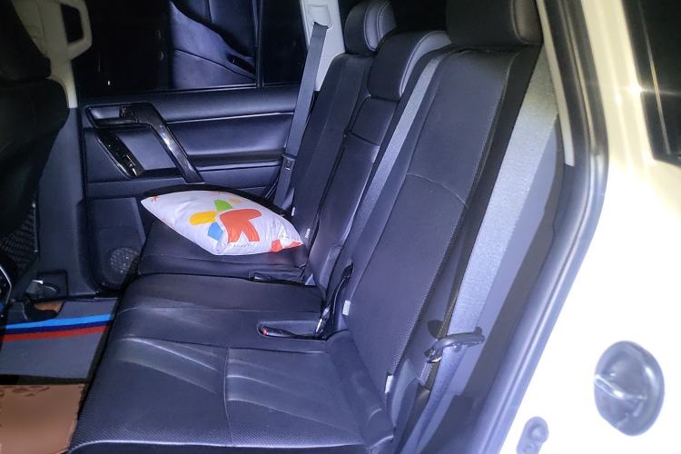 Used Toyota Prado 2018 3.5L Automatic TX-L NAVI with Rear-Mounted Spare Tire
