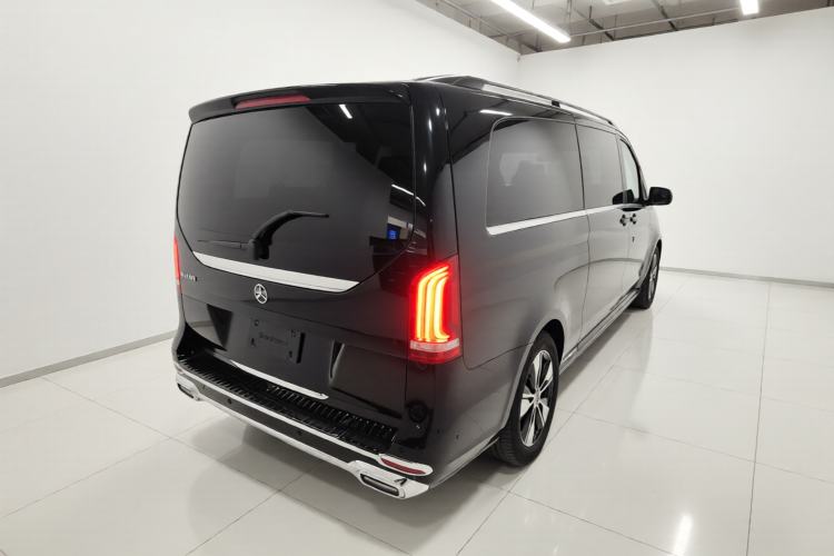 Used Mercedes-Benz V-Class 2021 V 260 L Long Wheelbase Prestige Edition Rear Right 45 Deg