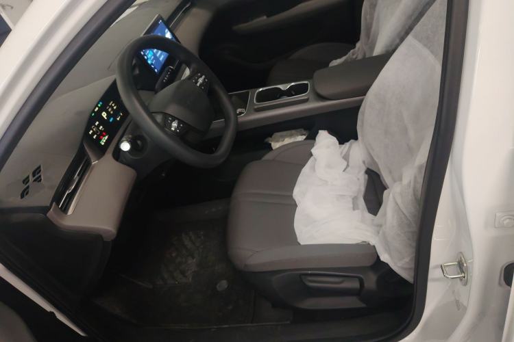 Used Roewe D6 2025 450 km Premium Edition Left Front Seat