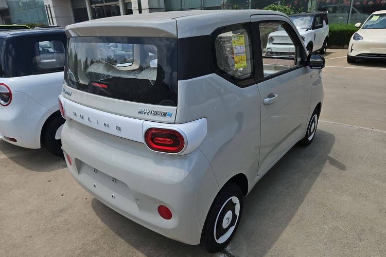 Used Wuling Hongguang MINIEV 2024 3rd Generation 215km Youth Edition