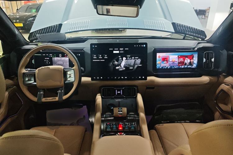 Used Formula Leopard Leopard 8 2025 Smart & Brave Flagship Edition 7 Seats