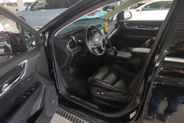 Used Cadillac XT5 2018 25T Luxury Model
