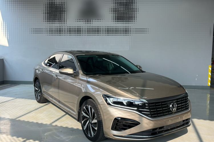 Used Volkswagen Passat 2022 330TSI Elite Edition Custom Version