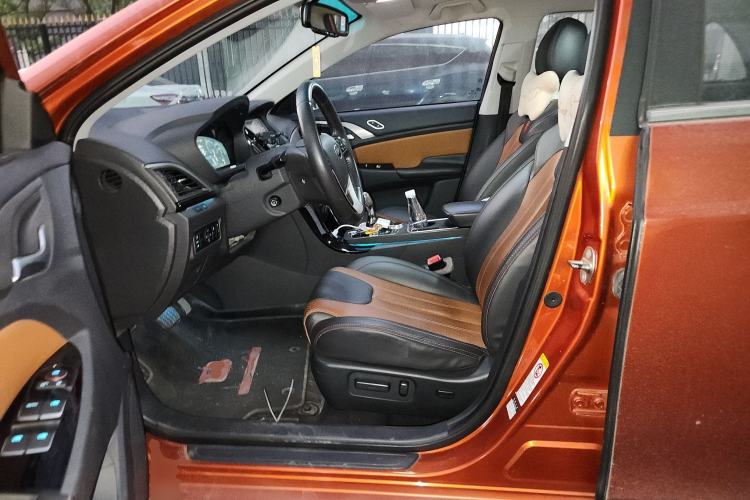 Used BYD Qin New Energy 2015 1.5T Dual-Crown Flagship Plus Edition
