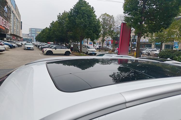 Used Geely Auto Emgrand X7 Sport 2018 1.8TD Automatic Two-Wheel Drive Smart Connect 4G Internet Edition