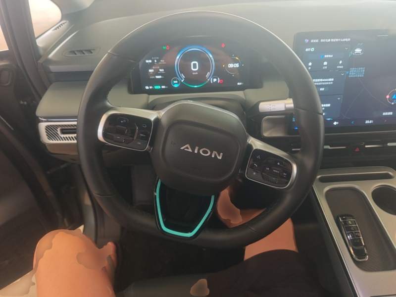 Used AION Y 2022 Plus 70 Smart Edition — 10