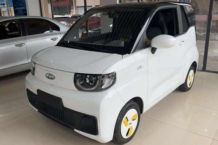 Used Chery New Energy QQ Ice Cream 2022 170km Sundae Phosphate Lithium-Ion