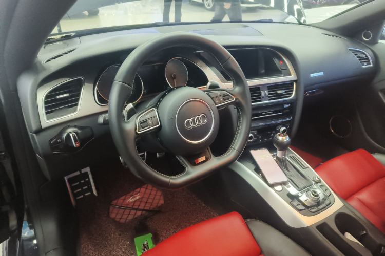 Used Audi S5 2012 S5 3.0T Coupe Center Console