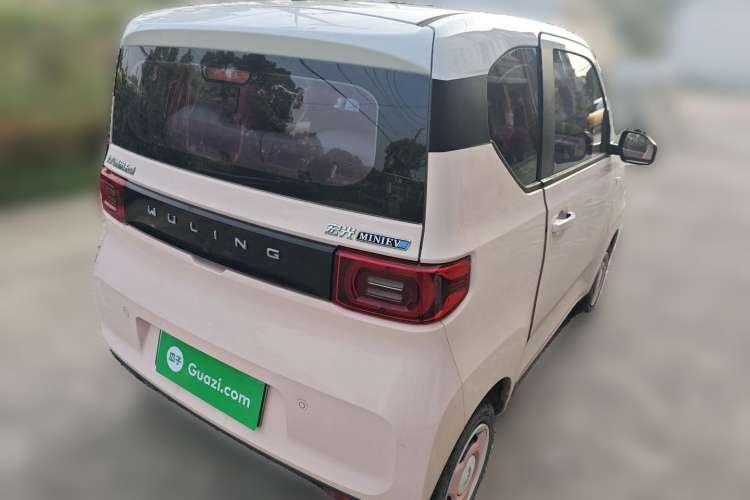 Used Wuling Hongguang MINIEV 2022 Macaron Premium Model – Lithium Iron Phosphate