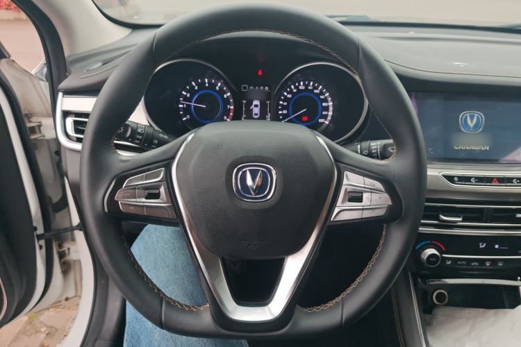 Used CHANGAN Eado 2018 High-Energy Edition 1.6L GDI Manual Pioneer Model China V Standard Steering Wheel