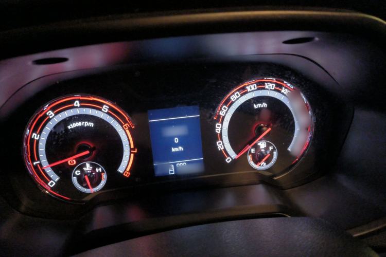 Used SAIC MAXUS T60 2019 2.4L Gasoline Manual Two-Wheel-Drive High-Ride Pioneer Edition Standard Cab