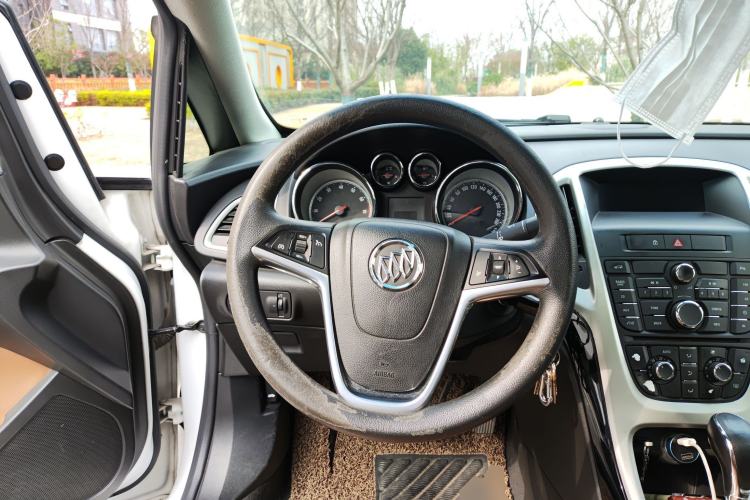 Used Buick GT 2013 GT 1.8L Automatic Fashion Edition
