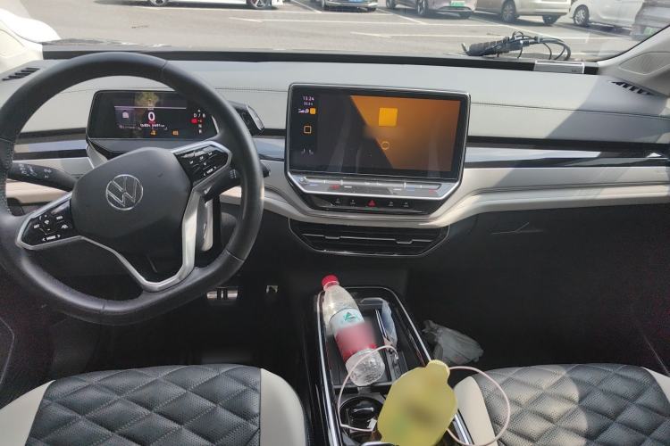 Used Volkswagen ID.6 CROZZ 2021 Long-Range PRO Edition Center Console