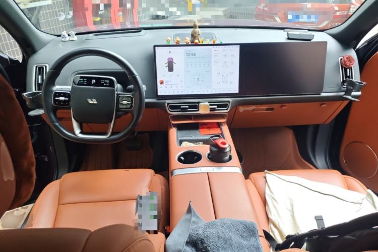 Used Li Auto L8 2023 Max model Center Console