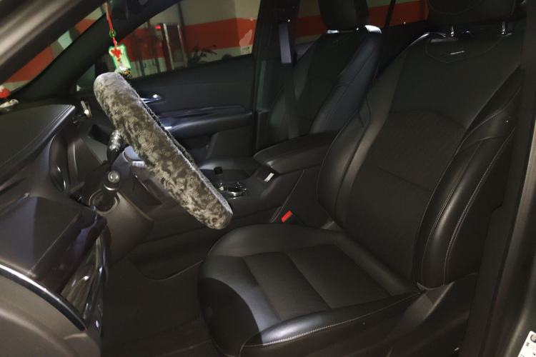 Used Cadillac XT4 2018 28T Two-Wheel Drive Tech Version
