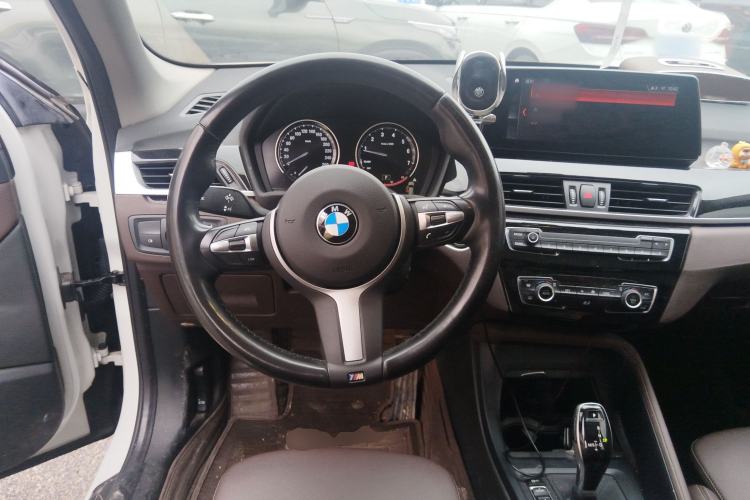 Used BMW X1 2021 Restyled sDrive25Li Leading Edition Steering Wheel