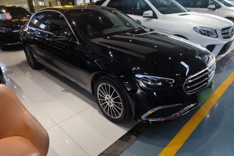 Used Mercedes-Benz E-Class 2023 Facelift E 260 L 4MATIC
