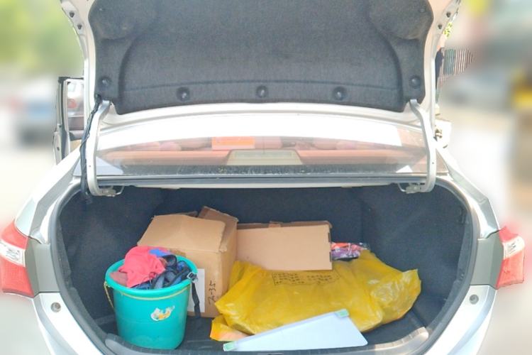 Used Toyota Corolla 2014 1.6L CVT GL Trunk