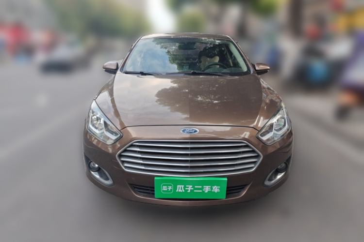 Used Ford Escort 2015 1.5L Automatic Fashion Model