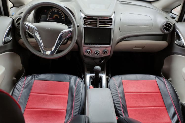 Used Chevrolet Sail 2013 Sedan 1.2L Manual Ideal Edition Center Console