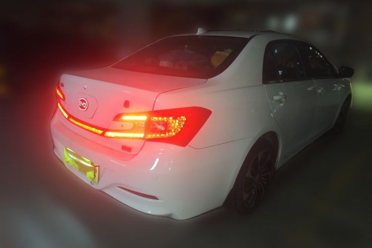 Used BYD Qin New Energy 2015 1.5T Dual-Crown Flagship Plus Edition