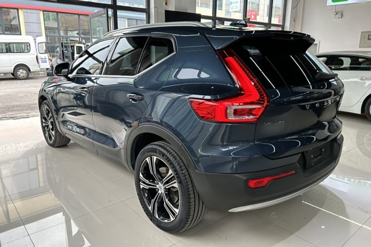 Used Volvo XC40 2021 T4 Four-Wheel Drive Smart Luxury Edition Exterior 2