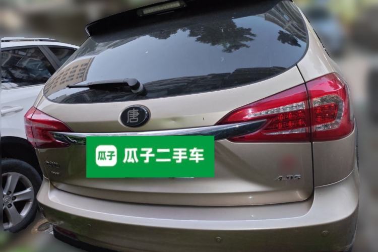 Used BYD Tang New Energy 2015 2.0T Four-Wheel-Drive Flagship Model Rear