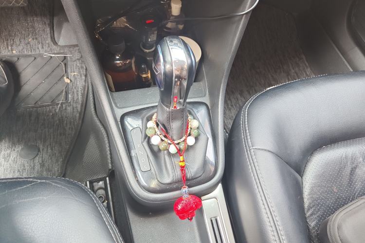 Used Volkswagen Santana 2015 Haval H6 1.6L Automatic Luxury Model Gear Lever