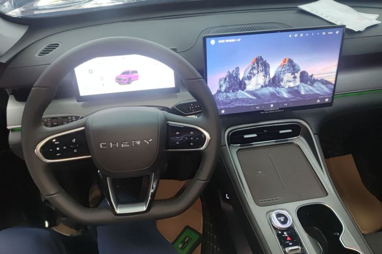 Used Chery Tiggo 8 PLUS 2025 290TGDI DCT Luxury 5-Seater
