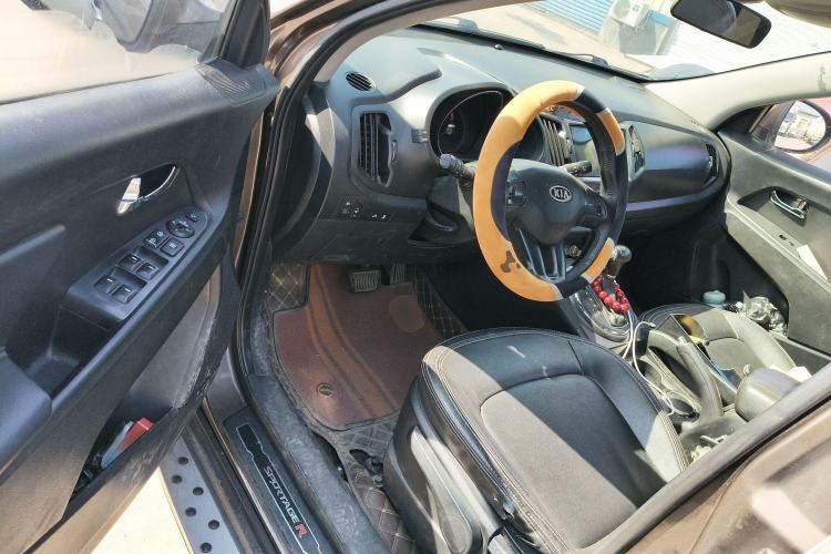 Used Kia Sportage R 2012 2.0L Automatic Two-Wheel Drive GLS
