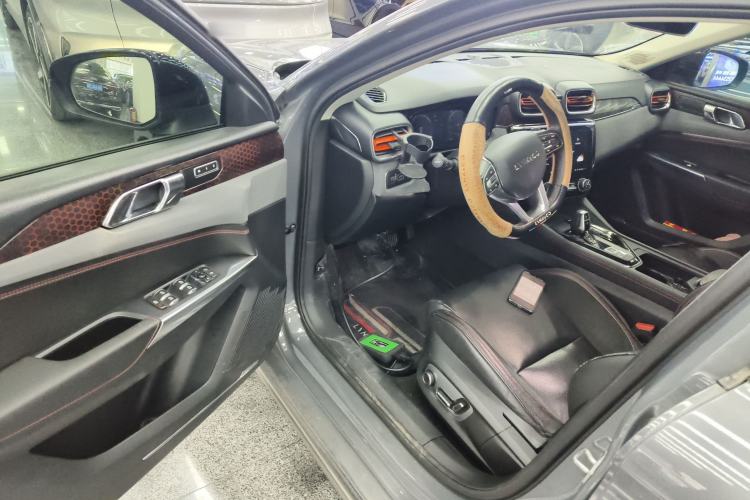 Used Lynk & Co 02 2019 1.5T DCT Two-Wheel Drive Pro Edition China VI Standard
