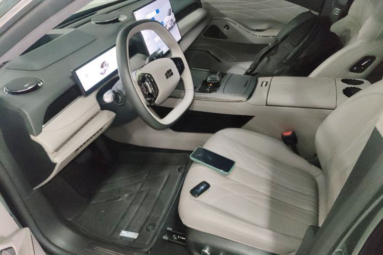 Used Geely Galaxy 8 2025 130km EM-i Flagship Edition Driver Seat