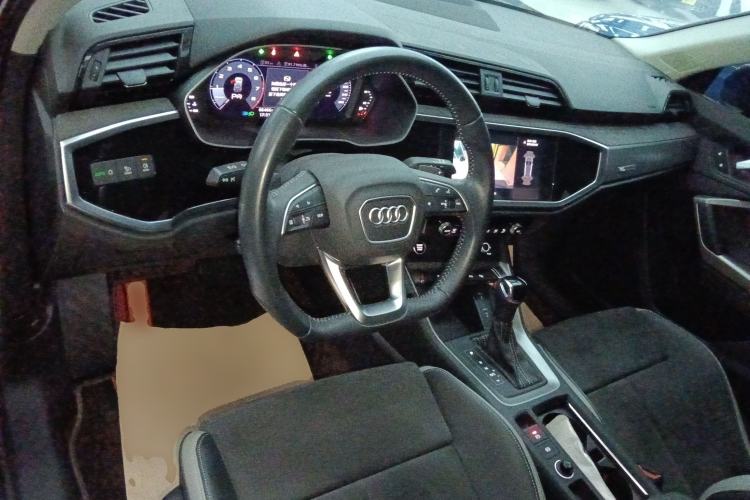 Used Audi Q3 2021 35 TFSI Fashion Dynamic Model