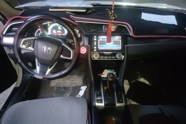 Used Honda Civic 2016 220TURBO CVT Luxury Edition Center Console