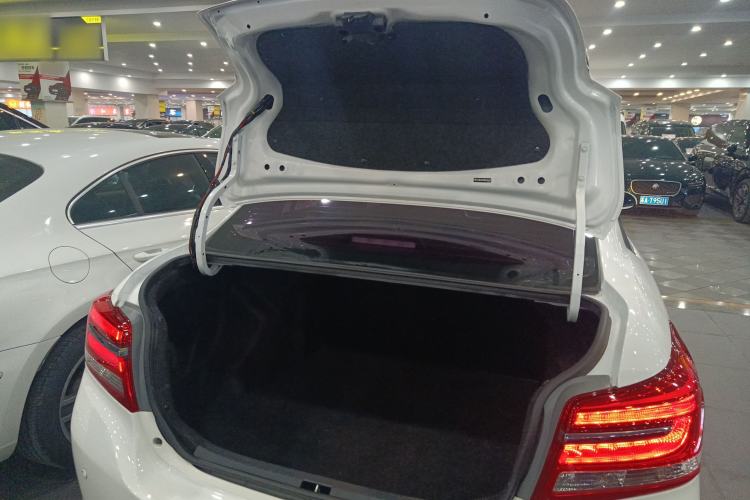 Used Toyota YARiS L  Zhi Xiang 2019 1.5E CVT Dynamic Edition China VI compliant