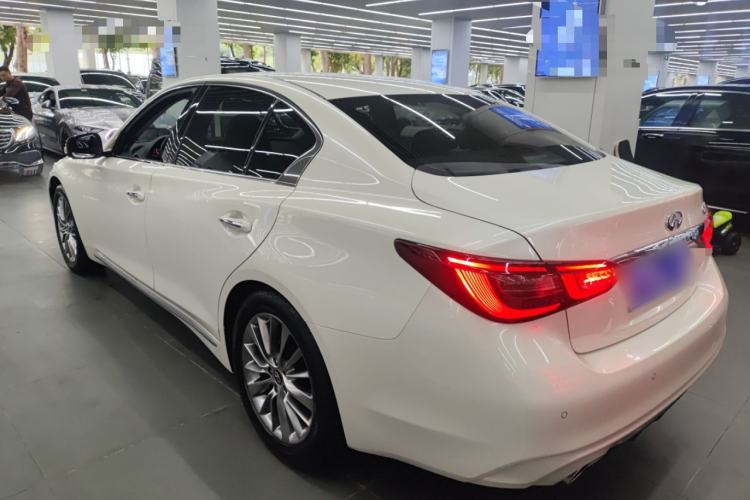 Used Infiniti Q50L 2018 2.0T Enjoyment Version China VI Standard