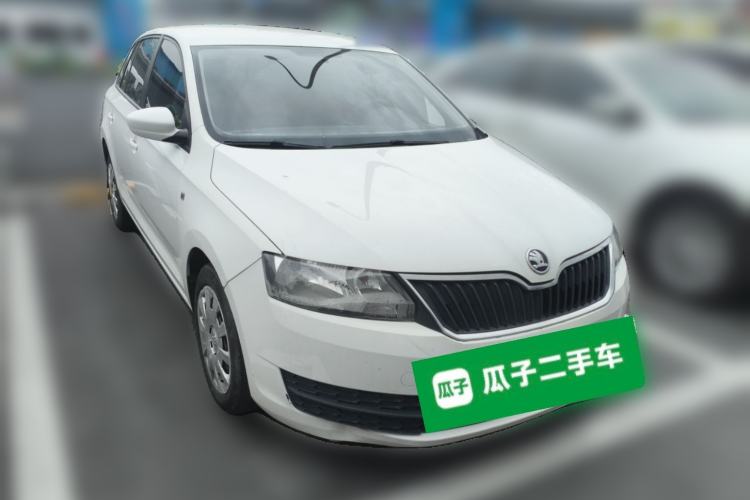 Used Skoda Rapid Spaceback 2014 1.6L Automatic Enjoyment Edition