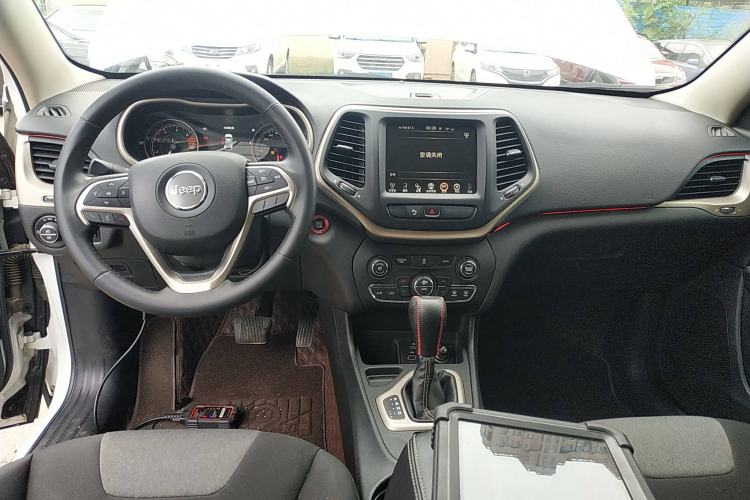 Used Jeep Cherokee 2016 2.0L Smart Version