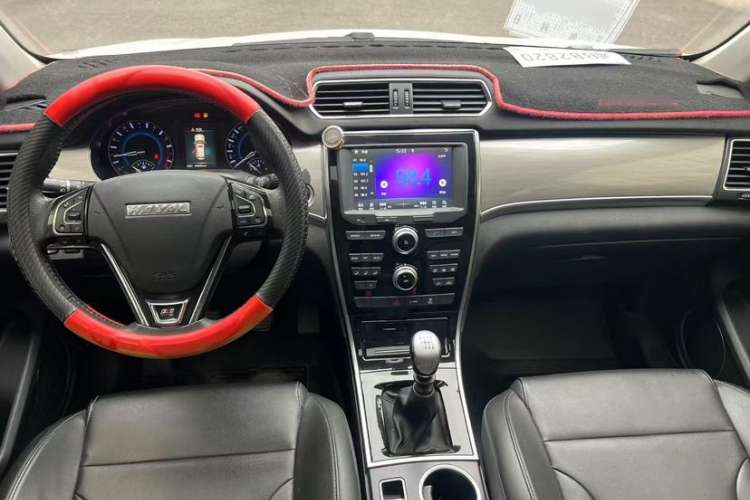 Used Haval H2 2018 Red-Label 1.5T Manual Two-Wheel Drive Elite Model
